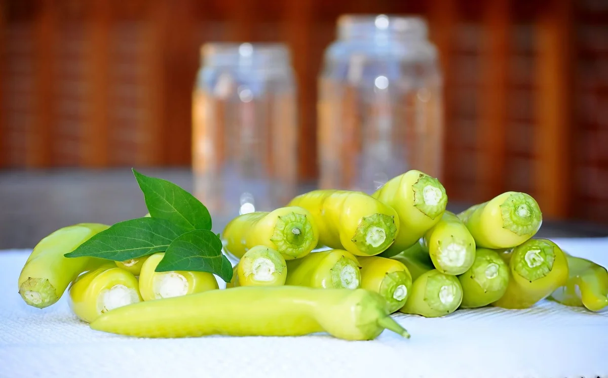 Pickling Banana Peppers: The Ultimate Guide to Sweet, Spicy Flavor